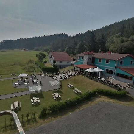 Pikua Landetxea Pensionat Mutriku Exteriör bild